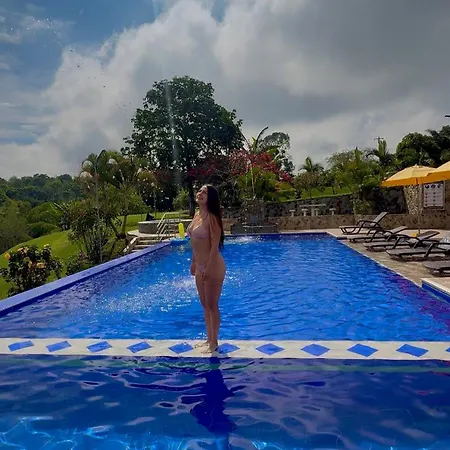 Hotel Campestre Los Mangos Quimbaya Exterior photo